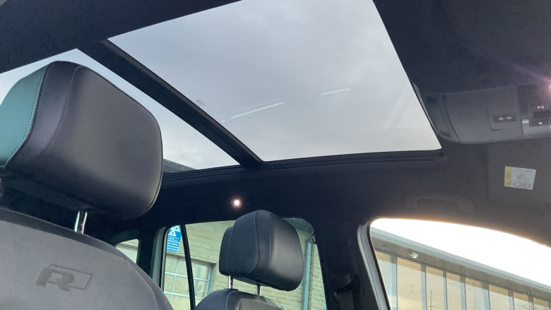 Volkswagen Tiguan 2.0 TDi 150 4Motion R-Line 5dr Diesel Estate